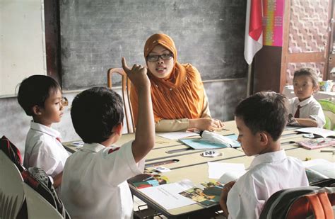 pendidikan berkualitas com Abstrak Pendidikan karakter dan attitude sebenarnya dapat diaktualisasikan melalui cita-cita dan tujuan nasional bangsa Indonesia yang didalamnya mencakup usaha mencerdaskan kehidupan bangsa