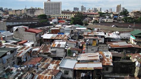 perkim adalah Sehat) ini adalah sistem pondasi setempat dari bahan pasangan<br /> batu kali atau pasangan beton tanpa tulangan dan sistem pondasi<br /> tidak langsung dari bahan kayu ulin atau galam