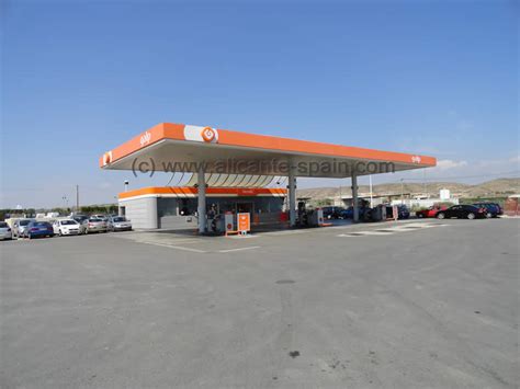 petrol stations near alicante airport  You're probably nearly there by now, but just in case, larger Carrefour branches are open on Sundays during the summer months