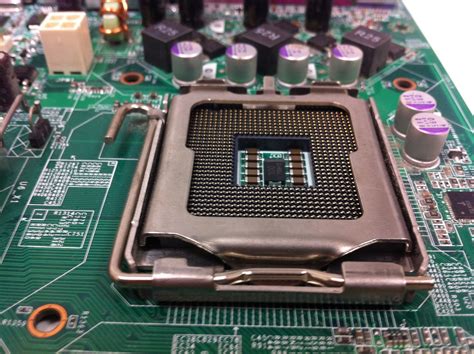 pga478 cpu upgrade  Pentium Dual T3200 Intel Bench 32%, 2,188 samples