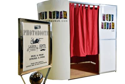 photo booth hire buckinghamshrie WHATS INCLUDED