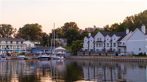 picton ontario vacation rentals  Given the close proximity of popular landmarks, such as House of Falconer (0