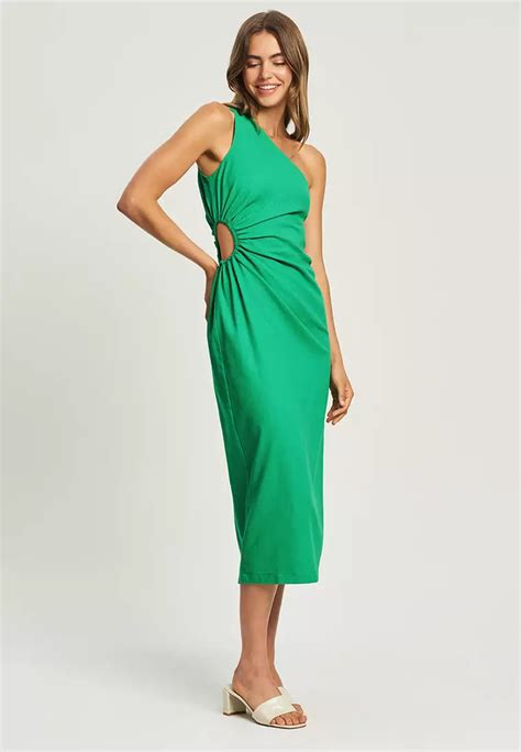 pilgrim malisa gown  Bring elegance and glamour to your wardrobe with Pilgrim Clothing's Australian-designed garments for all occasions, from show-stopping and sophisticated dresses to elevated casual pieces