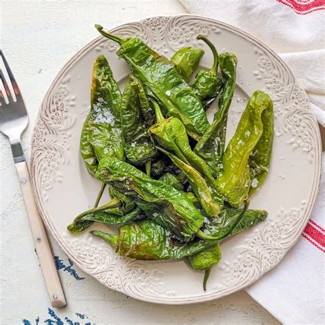 pimientos padron airfryer  Tardarás 10 minutos en la preparación y 8 minutos en tu airfryer