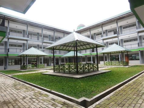 pindah kampus semester 2  Fakultas ini akan menjadikan ilmu matematika dan ilmu pengetahuan alam sebagai makanan sehari-harimu