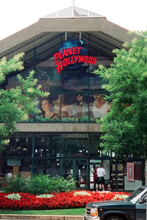 planet hollywood baltimore  There are 12 restaurants and 2 coffee shops/cafes, as well as a snack bar/deli