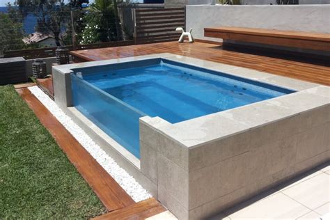 plunge pools hervey bay 8m