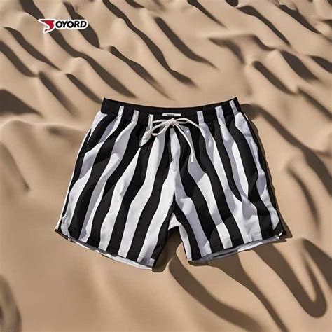 popstantot maillot de bain  On craque pour les maillots de bain à rayures ou à pois, les