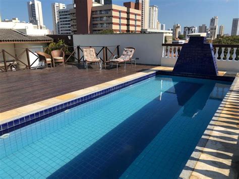 praia de iracema pousadas A praia de Iracema em Fortaleza , possui águas bem agitadas , um dos motivos para não ser uma das praias mais queridas para se banhar , porém possui uma ótima estrutura de barracas e serviços de praias , além da proximidade dos hotéis e pousadas oque transmite uma maior liberdade para os hospedes, a praia possui um calçadão muito bom para