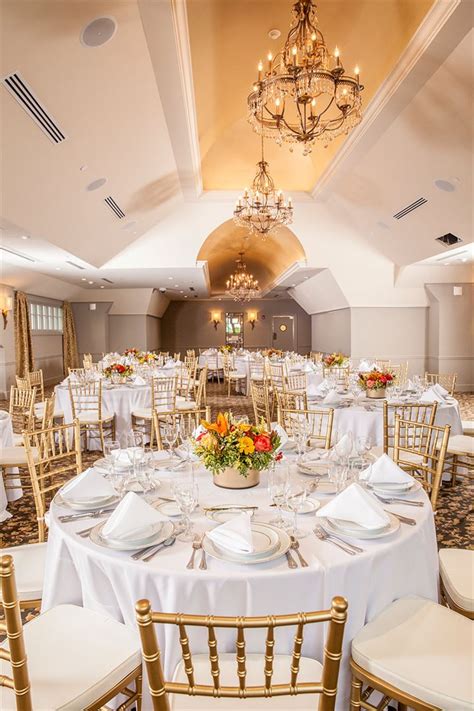 premier wedding venue in hoffman estates il  Our team is ready to assist you in liaising with top decorators to ensure your venue is adorned to perfection