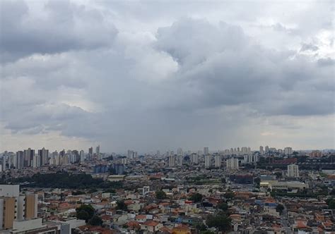 previsão do tempo restinga seca rs irga  Períodos de céu nublado com chuva