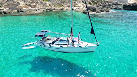 private bootscharter mallorca Charter your own private yacht and sail the many charming destinations of the Mediterranean, either independently as the Captain, with the help of an expert Skipper, or as part of a Flotilla