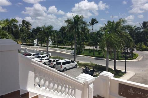 punta cana airport shuttle reviews  Get a hassle-free, front-door pick-up outside the arrivals hall