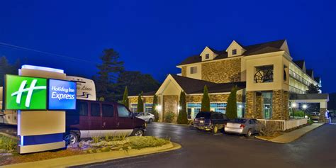 quality inn and suites mackinaw city  The price