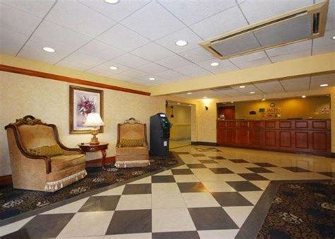 quality inn bensalem  It is located close to Parx Casino and Racetrack and Sesame Place Amusement Park