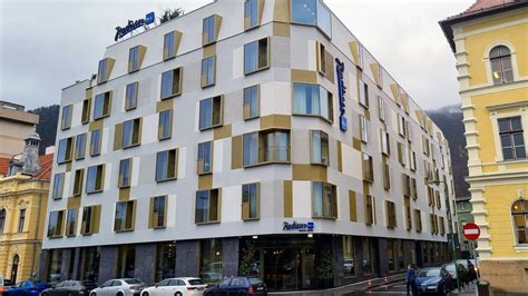 radisson blu brasov angajari The Radisson Blu Aurum Brașov hotel is built by local entrepreneurs Ramona and Răzvan Neamțu, owners of the Ra-Ra Group