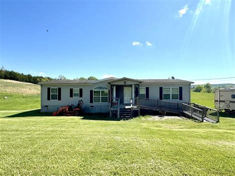 realtatehoskins  Thomasboro-Hoskins Home for Sale: $5,000 Flex Cash Available for Buyer's Closing Cost or Rate Buydown!! Beautiful Home 4 bedrooms & 3 full baths, only 3 miles away from Uptown