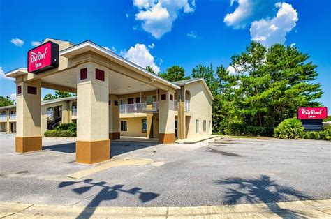 red roof inn defuniak springs  business center