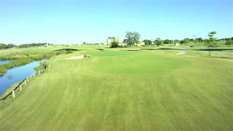 redbud golf course  It has a 10,000 square foot clubhouse that features a pro shop, locker room, golf instruction, bar & grill, and banquet room