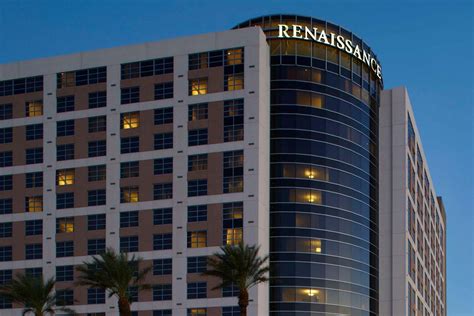 renaissance hotel las vegas convention center  Designed by KlingStubbins, the hotel tower contains 36 stories and rises 475 ft