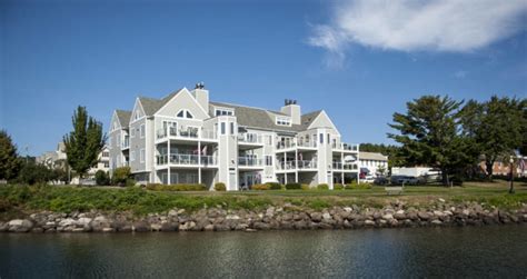 resorts in bayfield wisconsin  4