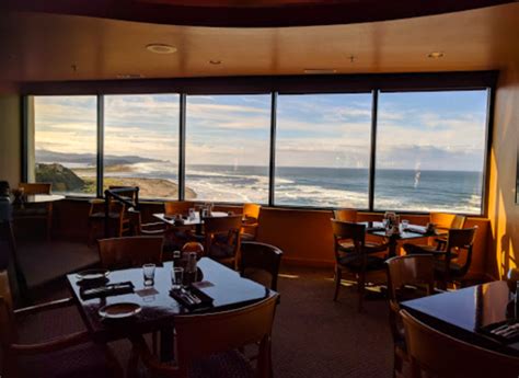 restaurants in lincoln city with ocean view  Bay House Restaurant, Lincoln City