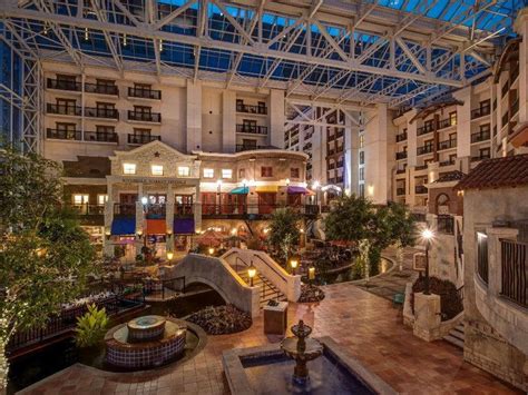 restaurants inside gaylord texan Gaylord Texan Resort & Convention Center: Beautiful environment but bring your checkbook!! - See 5,275 traveler reviews, 3,687 candid photos, and great deals for Gaylord Texan Resort & Convention Center at Tripadvisor