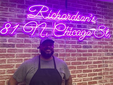 richardson's restaurant joliet  81 N Chicago St