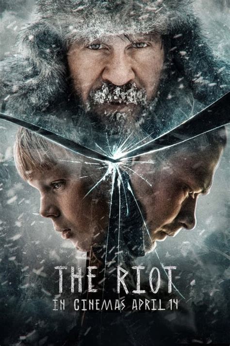 riot online s prevodom The Lord of the Rings: The Return of the King sa prevodom| Aragorn is revealed as the heir to the ancient kings as he, Gandalf and the other members of the broken fellowship struggle to save Gondor from Sauron's forces