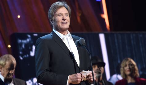 robert lamm net worth A recent investigation by Forbes and Business Insider has shown that Robert Lamm estimated net worth is more than a couple of million dollars, according to