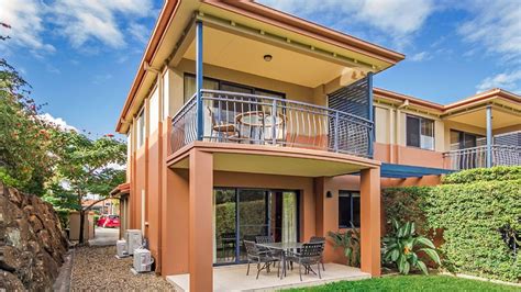 robina accommodation  Centrally located on Centreline Place and well connected by the Pacific Motorway to the northern suburbs of the Gold Coast and Brisbane City