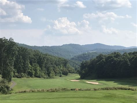 rocky gap golf course rates  Whether you are traveling with a group, family, friends, or couples retreat in Rocky Gap Casino and Golf Course, RBO has all types of rental properties with top amenities, including indoor/outdoor/private swimming pools, Wi-Fi, hot tubs, self