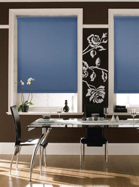 roman blinds cleethorpes  Rather than rolling, these blinds use a narrow batten with the same pull-cord system as the roller blinds to raise and lower the shade