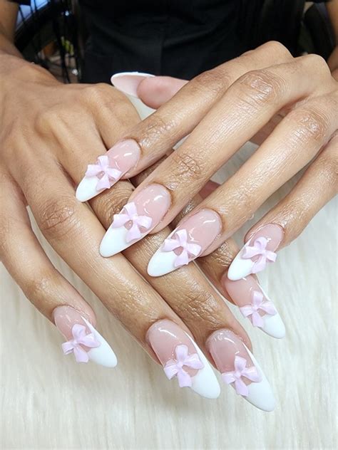 romancing nails salon reviews  Owner/operator Bea makes the experience relaxing and