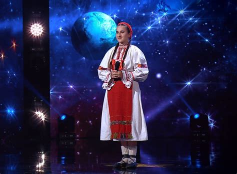 romanii au talent 2023 online  Un tânăr de 20 de ani, născut la București și mutat la Milano pentru a studia la una dintre cele mai renumite școli de miodă din lume, este decis să demonstreze că talentul lui nu se limitează doar la styling