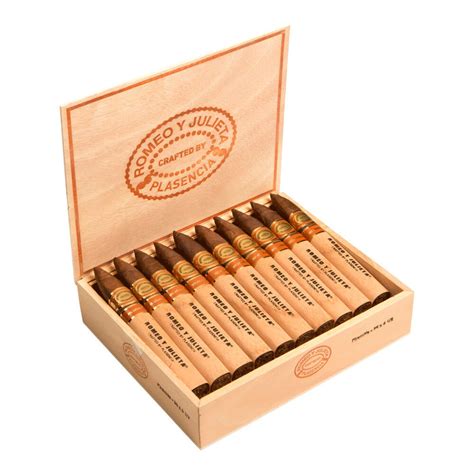 romeo y julieta crafted by plasencia  A silky smooth smoke with complex notes of cedar, honey sweetness, citrus and almonds