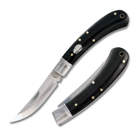 rosecraft blades  Ergonomic Design: The incorporation of a finger choil offers improved grip and control, a modern twist on a classic pattern