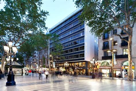 royal ramblas hotel 9 km - Barceloneta beach : 1