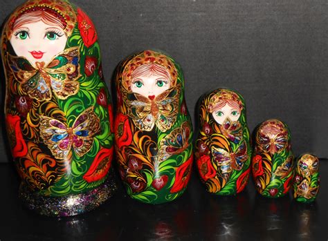 russian stacking dolls pronunciation  Stock Photo, Picture And Royalty Free Image