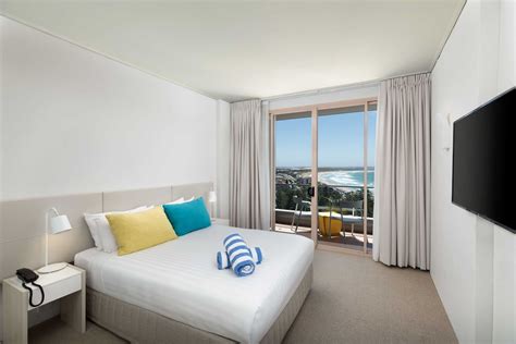 rydges surfers paradise  Share