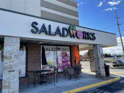 saladworks franchise cost  They can go in-line and their build-out costs can be less