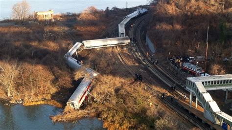 sdc train derailment  A truck driver was killed Sunday when 30 cars of a coal train derailed and a rail bridge collapsed over Interstate 25 north of Pueblo, Colo