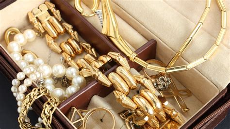sell gold jewelry casa grande  The seller submission form is simple to fill out, and the appraisal is free