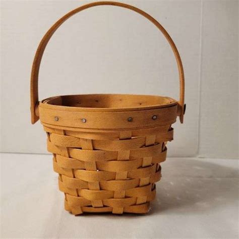 selling longaberger baskets W