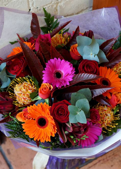 serenata flowers leeds  Brighten up someone’s day with our blooms! Send your warmest regards to Serenata Flowers! We offer swift and convenient flower delivery in Leeds, England