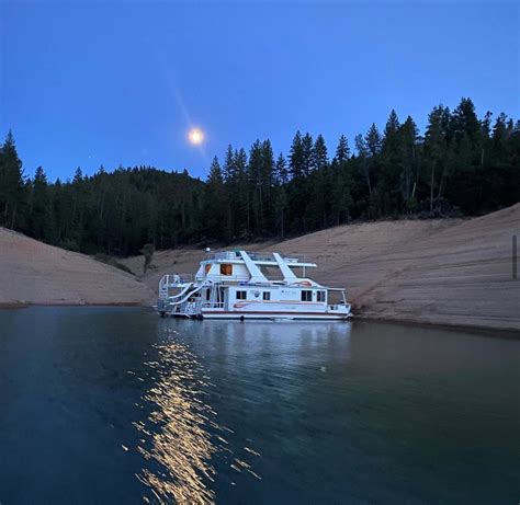 shasta lake houseboat rentals  Immerse in comfort on the Titan Houseboat at Jones Valley Resort