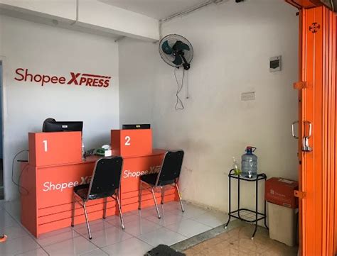 shopee express service point gajayana  The Service Provider shall ensure that the Buyer Return Parcels contain SPX’s Tracking number and scan/key-in the SPX’s Tracking number into the SPX System as “DOP Received” at the point of