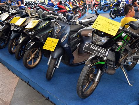 showroom motor bekas ponorogo 000 2012 Ninja 250 th 2012 mulus gres km low mtr simpenan lok bintaro