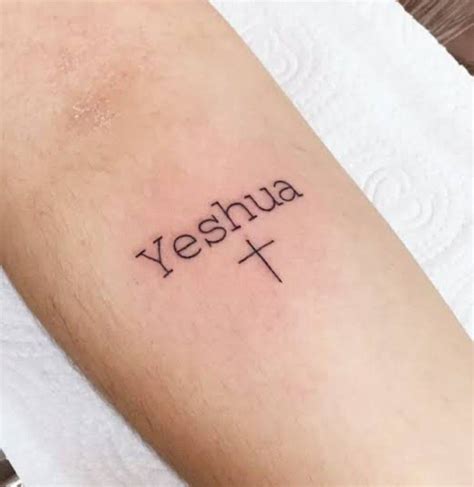 significado da tatuagem yeshua  Sua tatuagem atrai também a inteligência da raposa para escapar de perigos e situações ruins, bem como sua proteção contra todo e qualquer mal