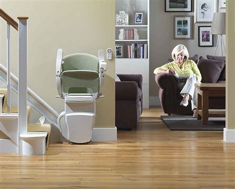 silla monta escaleras  La Superglide 120 de ACORN es una silla salvaescaleras diseñada para el usuario doméstico